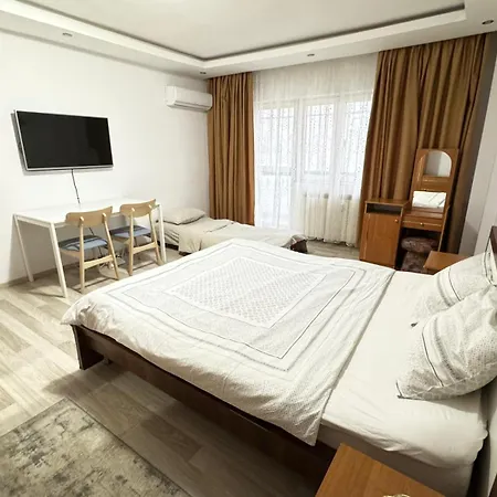 Charming Getaway - Unirii Square Apartmán Bukurešť