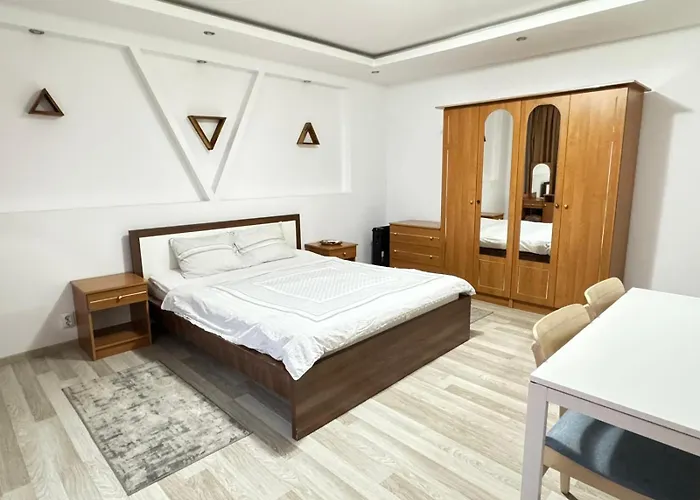 Charming Getaway - Unirii Square Apartmán Bukurešť